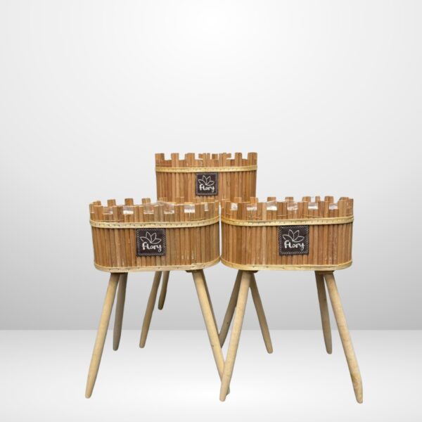 حوامل نباتات متدرجة بتصميم القلعة - ألوان متعددة