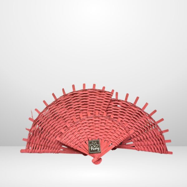 مراوح ديكورية منسوجة للحائط - تصاميم وألوان متعددة