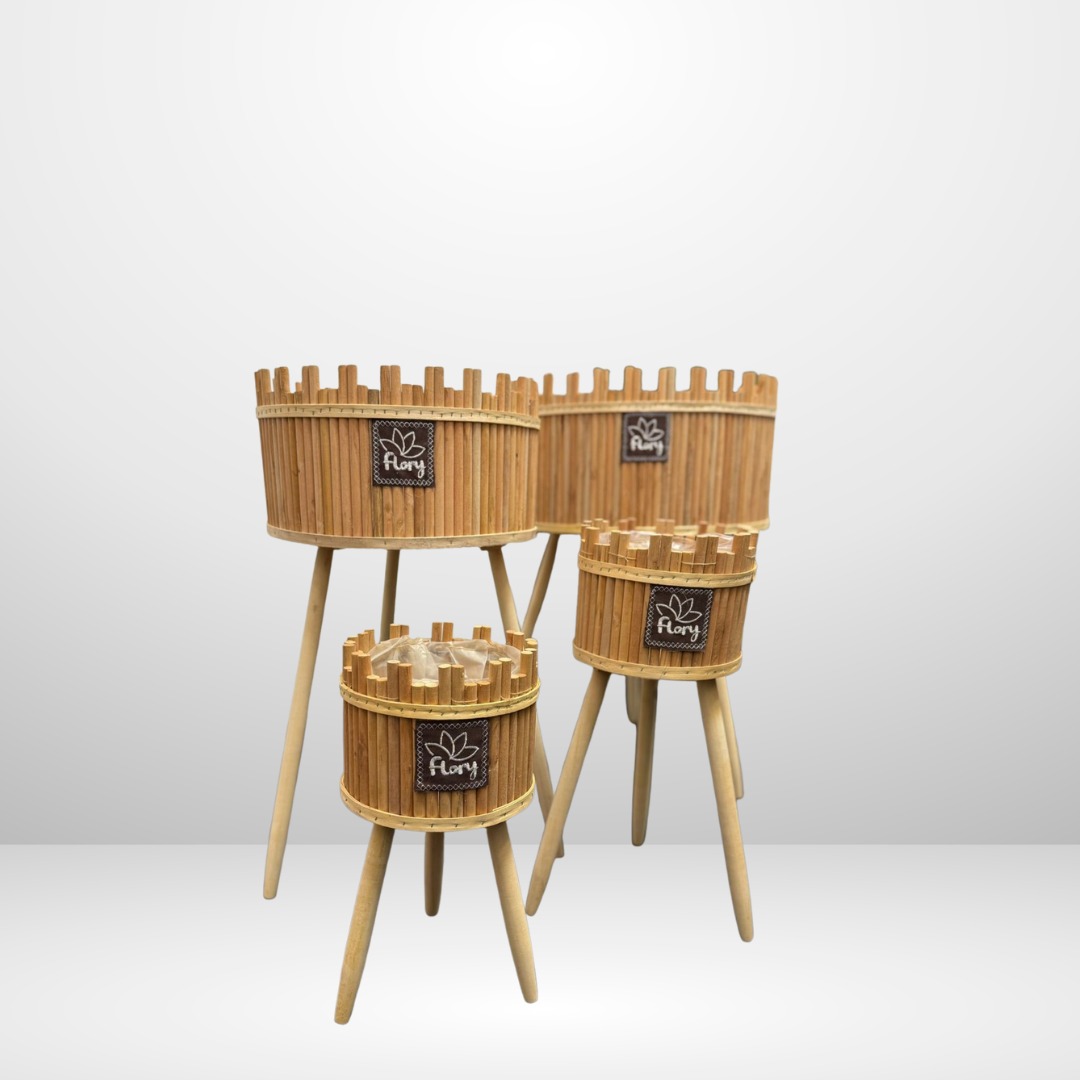 مجموعة من 3 حوامل نباتات منسوجة متدرجة بتصميم التاج - ألوان متعددة